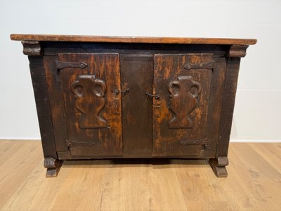 Armoire espagnole ancienne
