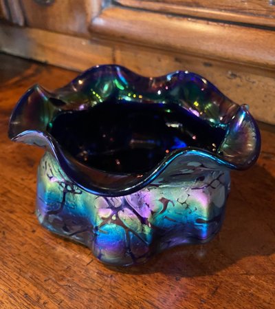 Belle Coupe Art Nouveau En Verre Irisé Probablement Loetz