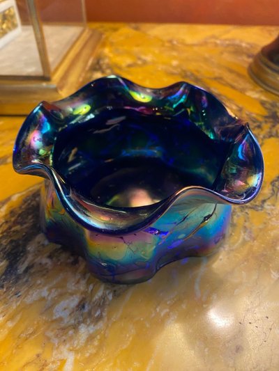 Belle Coupe Art Nouveau En Verre Irisé Probablement Loetz