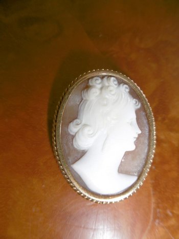 Broche Camée