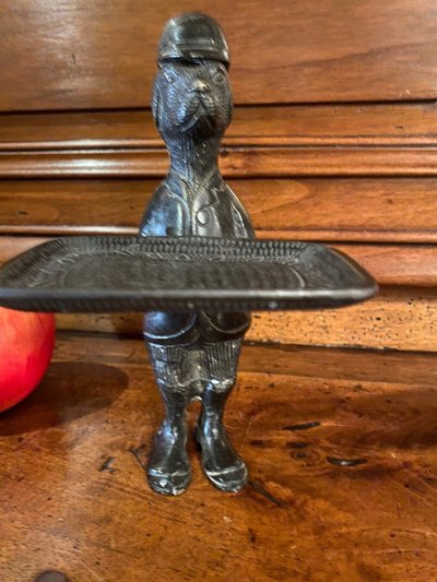 Kartenhalter für Jagdhunde aus Bronze