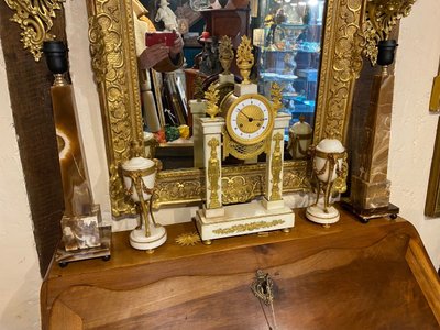Pair of Egyptian Onyx Obelisks, Circa 1970, Mounted as Lamps