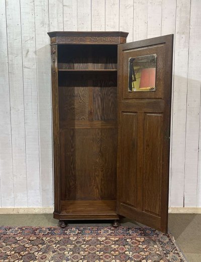 English oak closet Bonnetiere, early 20th century