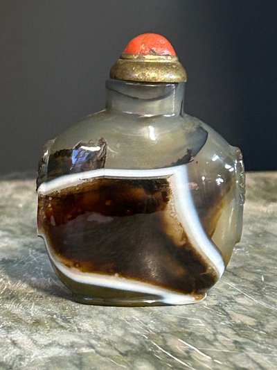 Late 19th or early 20th century Chinese agate snuff bottle - snuff bottle - China