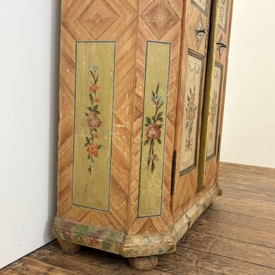 Petite armoire Alsacienne polychrome fin XVIIIe