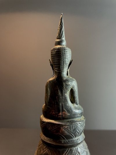 Laos, Sakyamuni Buddha statue, finely carved with a pointed "usnisa".