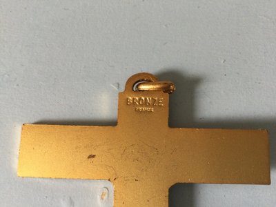 Croce pettorale in bronzo