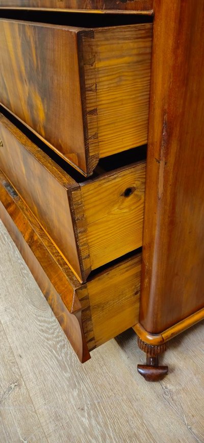 Sekretär / scriban Epoche Bieidermeier aus geflammtem Mahagoni - 19. Jahrhundert