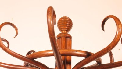 Garderobe Papagei, Jugendstil, genannt Thonet