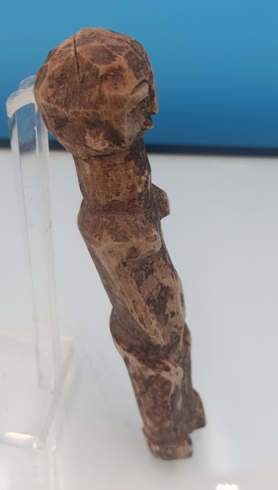 Miniature anthropomorphic fetish Probably Lobi or Gurunsi cultural sphere (personal bateba)
