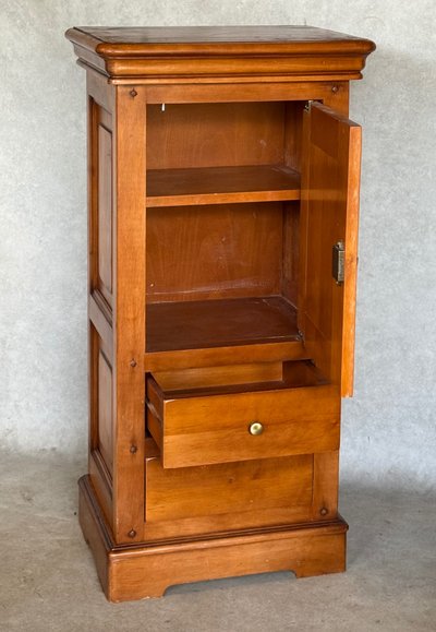 One-door sideboard, two roasters