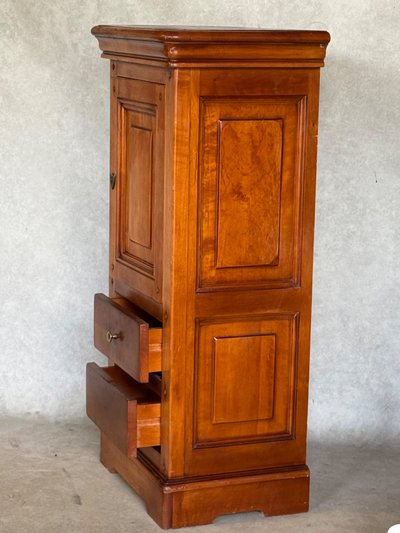One-door sideboard, two roasters