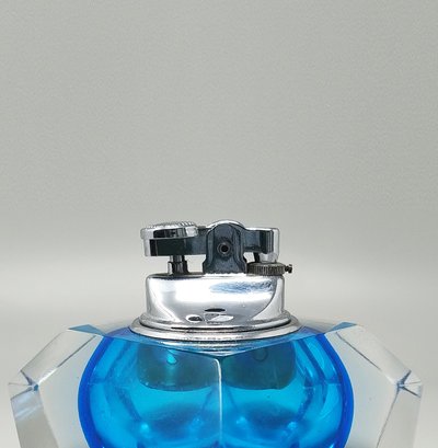 1960er Jahre Atemberaubendes blaues Tischfeuerzeug aus Murano-Sommerglas von Flavio Poli für Seguso