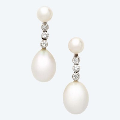 LEYSEN Frères Pair of transforming earrings in 18K white gold with pearls and diamonds