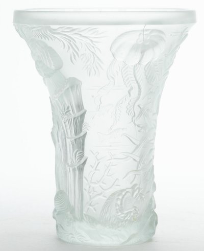 INWALD Joseph/BAROLAC.  Vase vie marine a décor de fonds marins et poissons