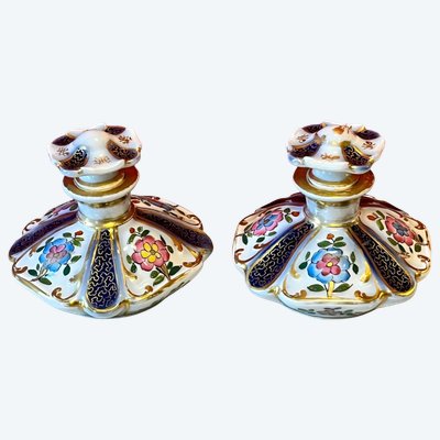 Coppia di bottiglie, periodo di restauro