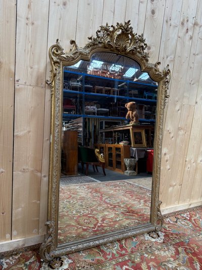 Specchiera Napoleone III in legno e stucco dorato