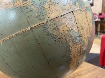 English Philip's Challenge globe from 1958