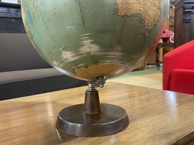 English Philip's Challenge globe from 1958