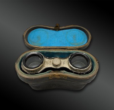 PAIRE de jumelles d'opéra ou de théâtre - Europe - Vers 1900