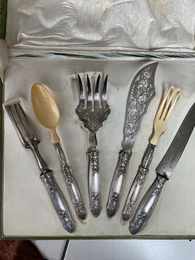 Silver set