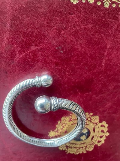 Silbernes Armband
