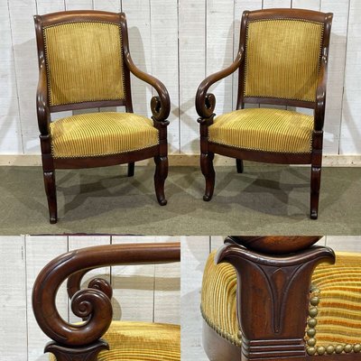 Paire de fauteuils à crosses 19ème en acajou