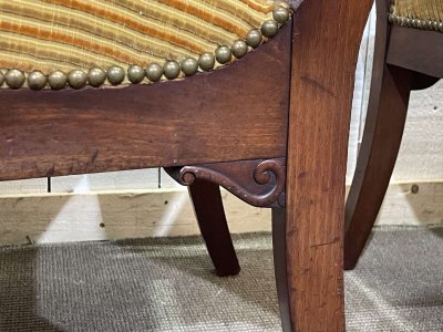 Paire de fauteuils à crosses 19ème en acajou
