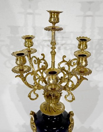 Important Gilded Bronze Mantel Set, Louis XVI style - 20th century