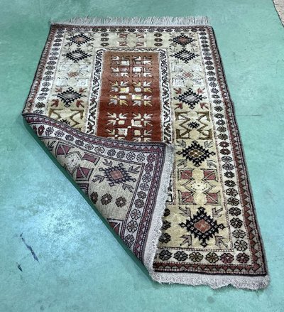 Handgeknüpfter iranischer Wollteppich – 1,47 m x 91 cm