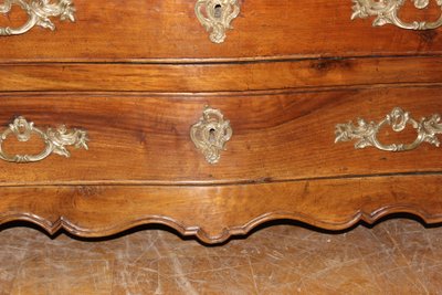 18th-century walnut tomb-shaped commode