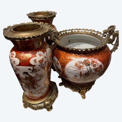 Tre pezzi in porcellana Kutani della fabbrica Matsubara, Giappone, 1890 circa