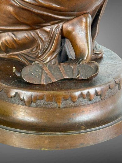 SCULPTURE EN BRONZE SIGNÉ DE ÉMILE LAURENT 1832 / 1898 REPRÉSENTANT UNE FEMME