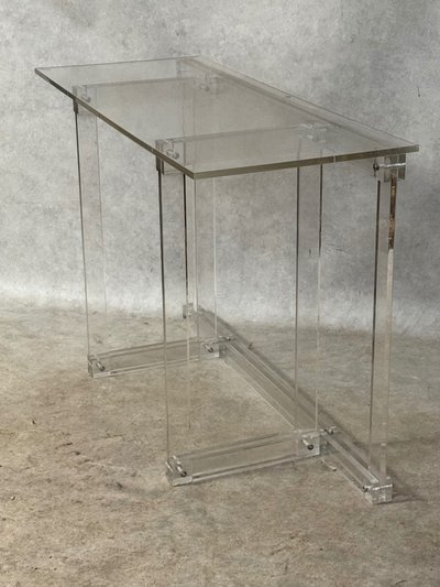 console in plexiglass