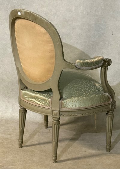 Cabriolet im Stil Louis XVI