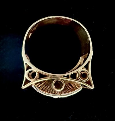Anello a nodo in oro giallo e bianco con diamanti taglio rosa e rubini