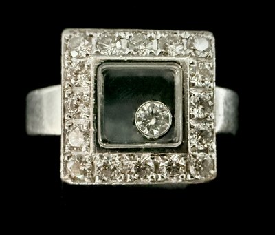 Anello Chopard, collezione Happy Diamonds