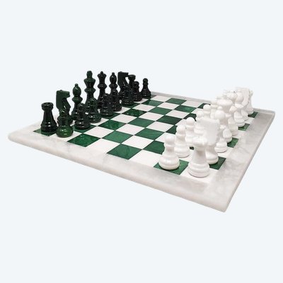 1970s Italian Volterra Alabaster Chess Set in Rare Forest Green and White