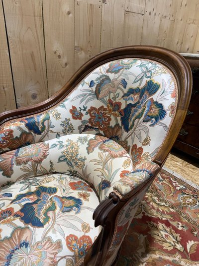 Louis Philippe daybed in carved walnut