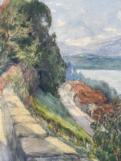 Route de montagne ensoleillée 