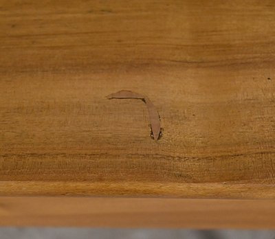 Petite Table Console en Noyer, époque Restauration – Début XIXe