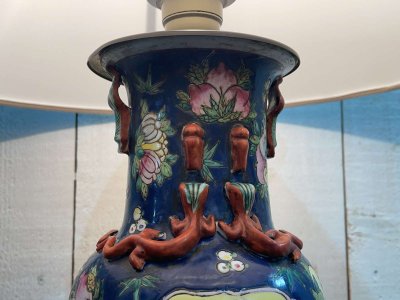 Early 20th century Chinese porcelain lamp