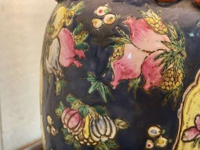 Early 20th century Chinese porcelain lamp