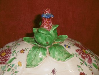 Earthenware tureen Sceaux XVIIIth century