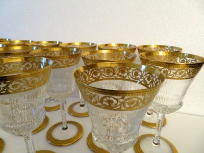 1  Weinglas, 15,2 cm, „Saint Louis Thistle Or“, Kristall, signiert