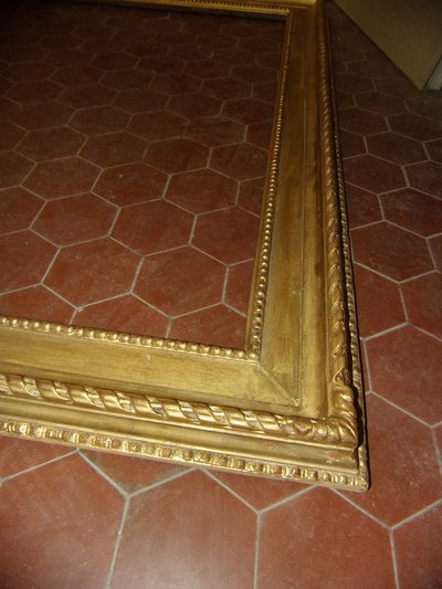 Large 19th century frame, in gilded wood.