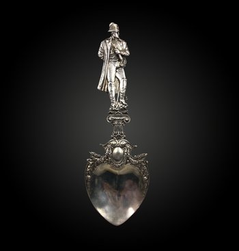 ENTREMETS SPOON with the effigy of Napoleon, probably Germany around 1920 Silver