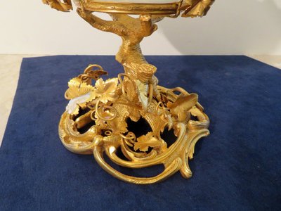 Centre de Table  Coupe en Bronze doré et opaline XIXéme