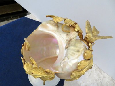 Napoleon III 19th-century gilt-bronze shell and bird trinket dish