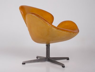 Fauteuil Swan en Cuir – Arne Jacobsen